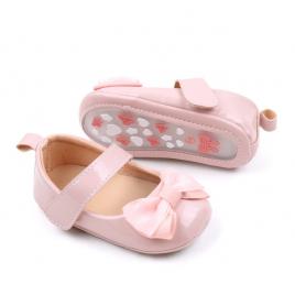 Pantofiori roz luciosi pentru bebelusi cu funda (marime disponibila: 6-9 luni