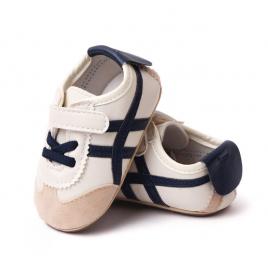 Adidasi ivoire cu dungi negre pentru baietei (marime disponibila: 9-12 luni