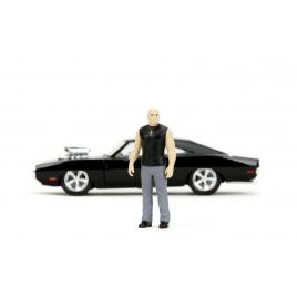Set figurina dominic si masinuta metalica dodge charger 1970 scara 1:24 jada fast and furious