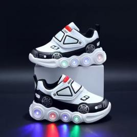 Adidasi albi cu negru cu luminite - car (marime disponibila: marimea 23)