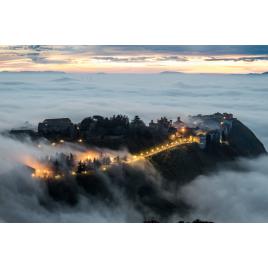 Fototapet autocolant PVC 70x120 cm Peisaj Sicilian in ceata