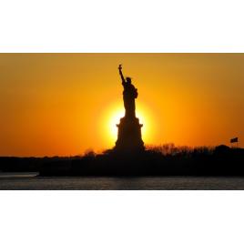 Fototapet autoadeziv Statuia Libertatii la apus, 70x120 cm