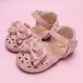 Pantofi roz pudra cu fundita si danteluta (marime disponibila: 6-9 luni