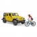 Jeep wrangler unlimited rubicon cu bicicleta si ciclist bruder